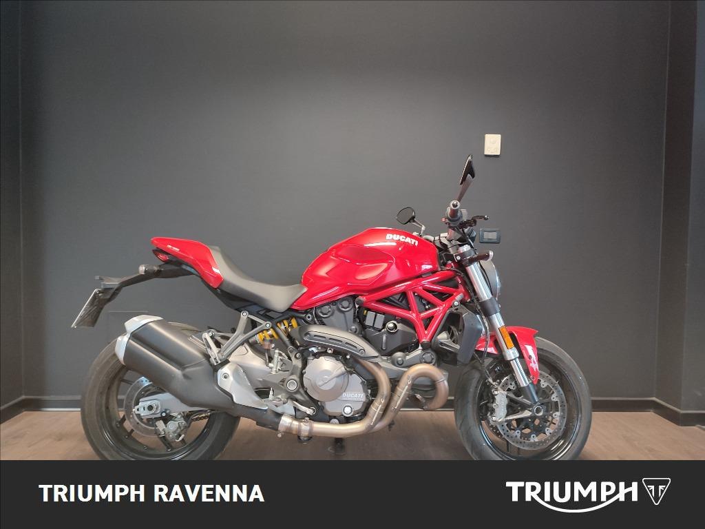 DUCATI Monster 821 Red
