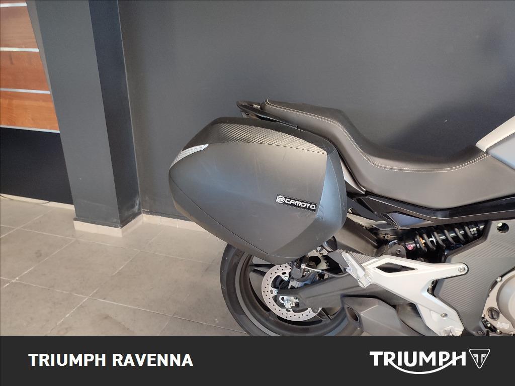 CF MOTO 650 MT Abs