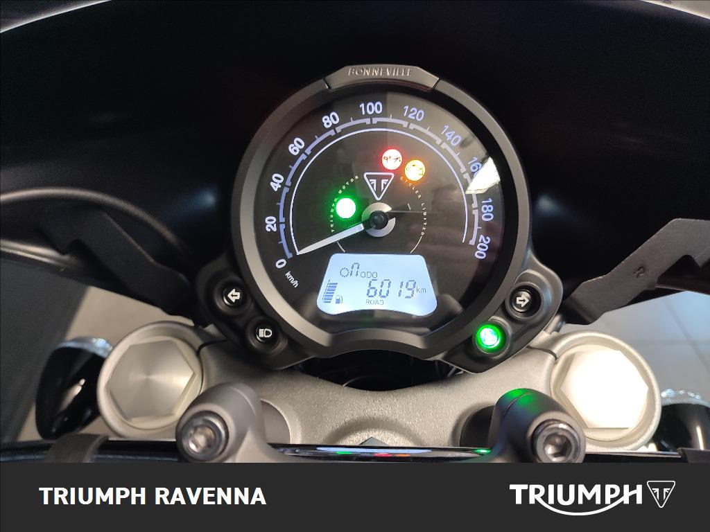 TRIUMPH Bonneville 1200 Speedmaster E5