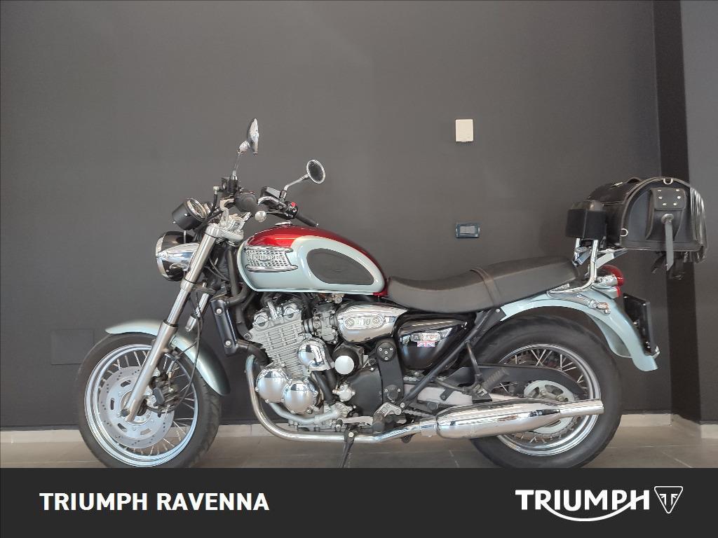 TRIUMPH Thunderbird 900 
