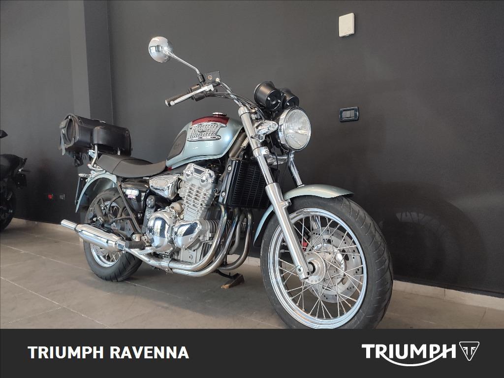 TRIUMPH Thunderbird 900 