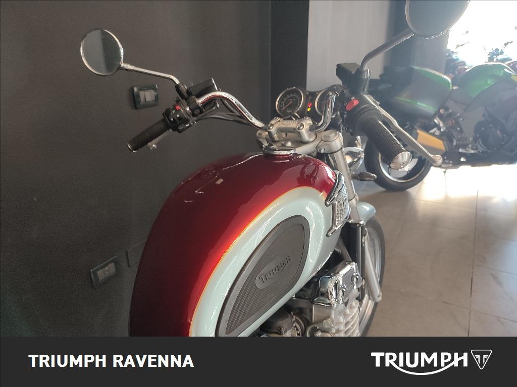TRIUMPH Thunderbird 900 