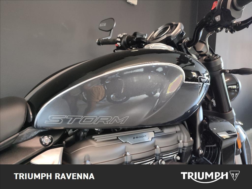 TRIUMPH Rocket III 2500 Storm R