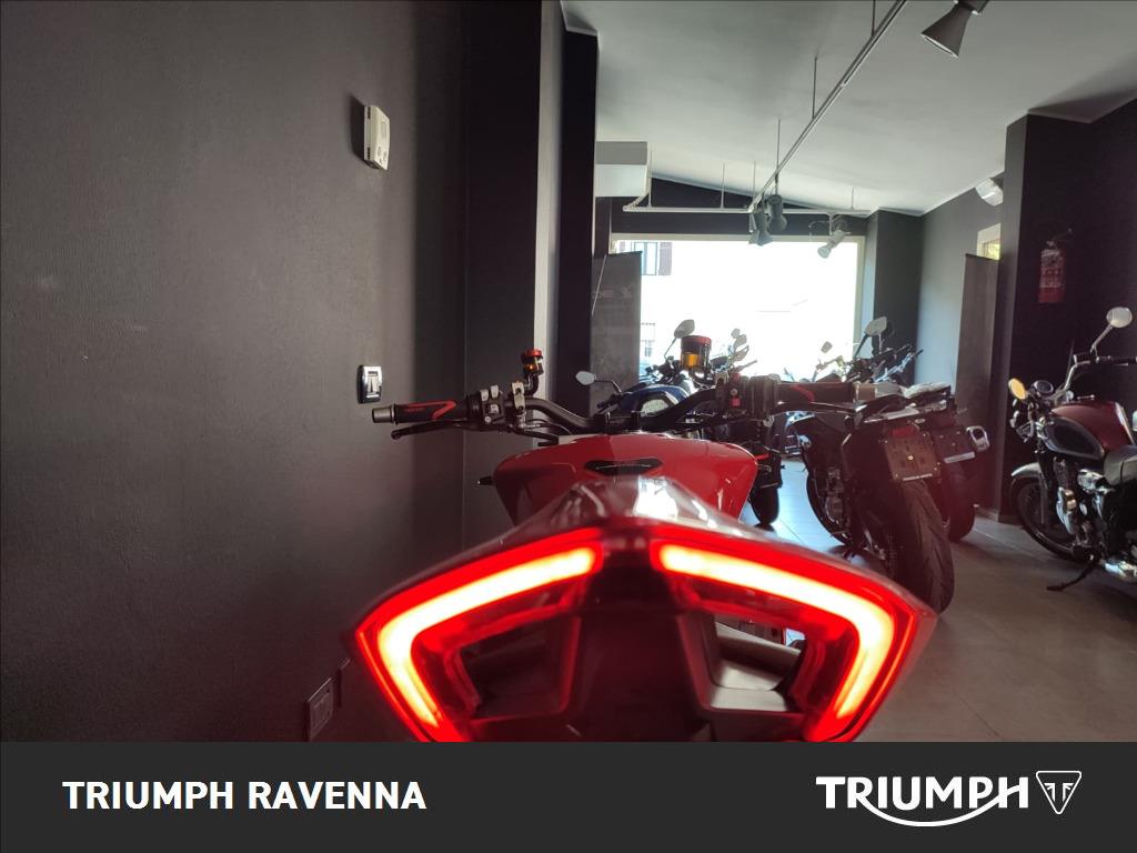 DUCATI Streetfighter V2 955 Red
