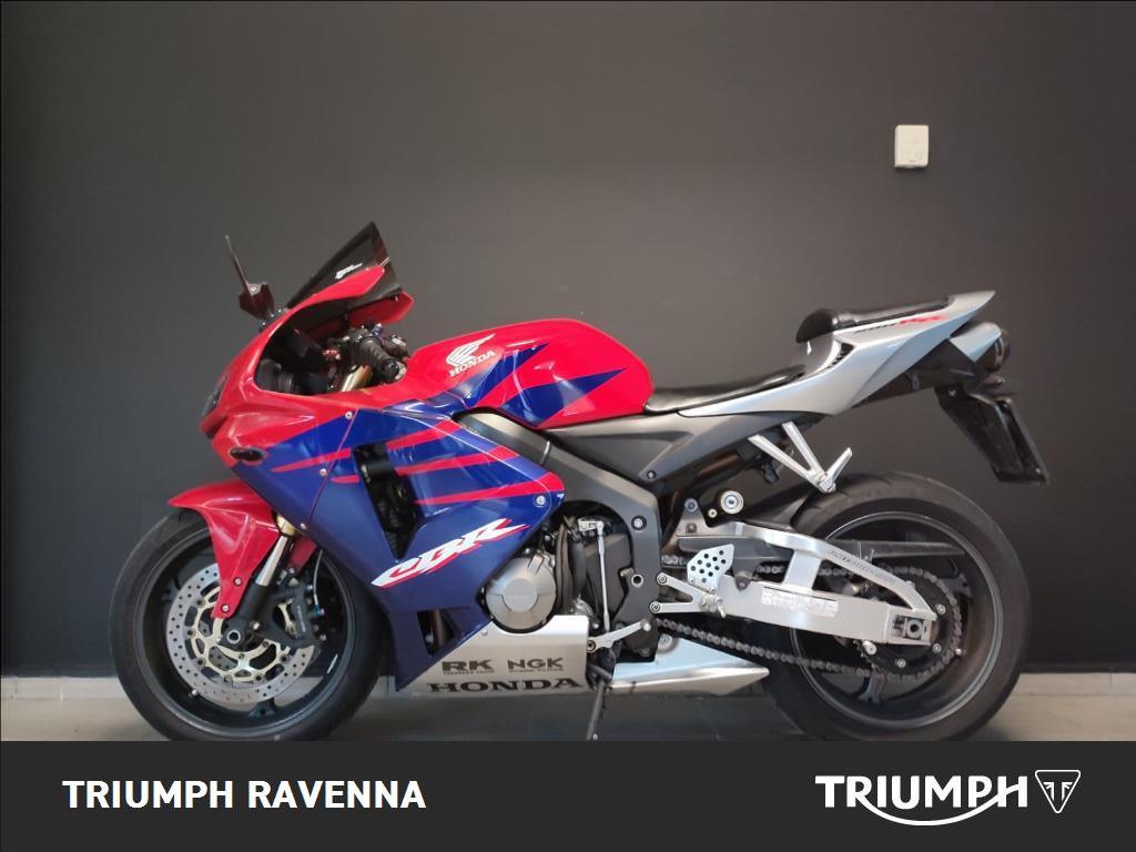 HONDA CBR 600 RR 