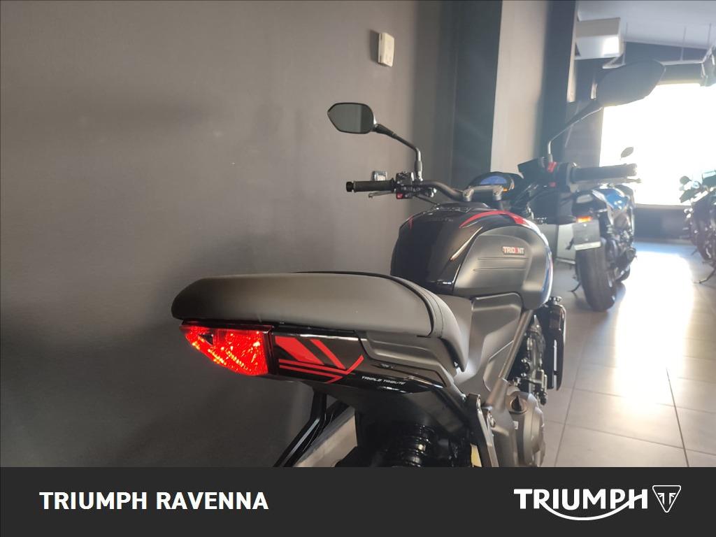 TRIUMPH Trident 660 Triple Tribute Abs