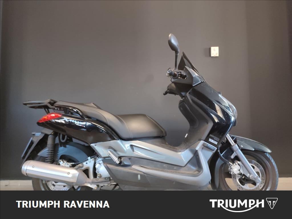 YAMAHA X-Max 250 