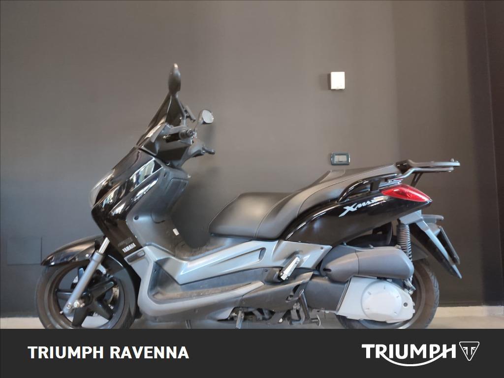 YAMAHA X-Max 250 