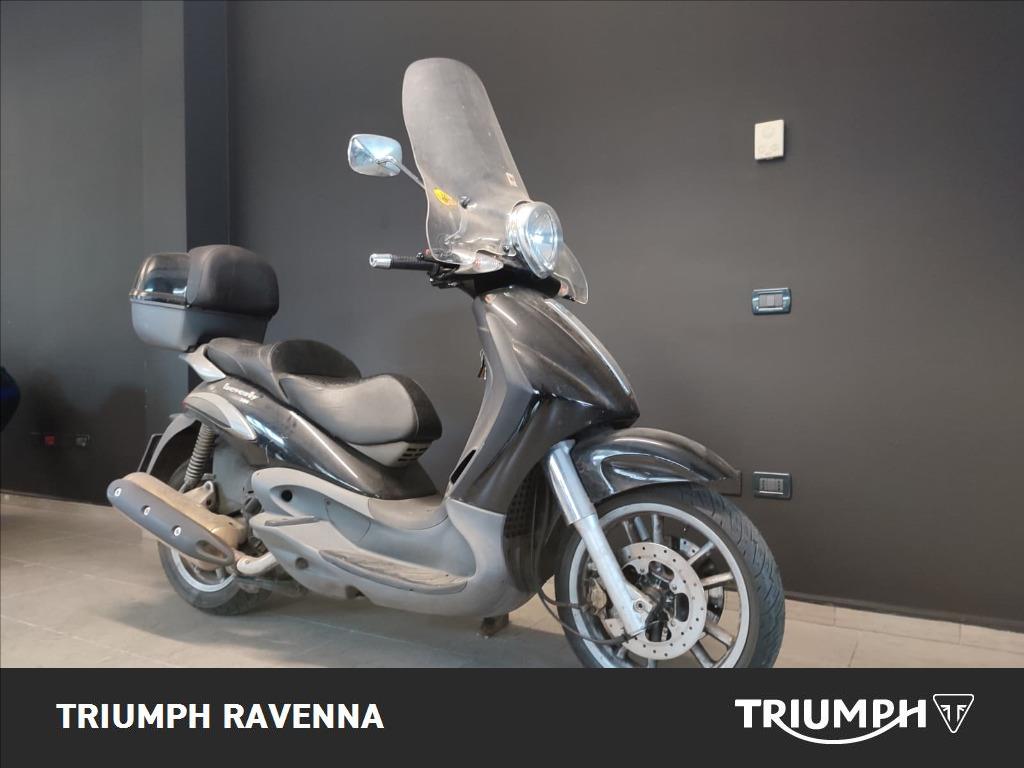 PIAGGIO Beverly 500 