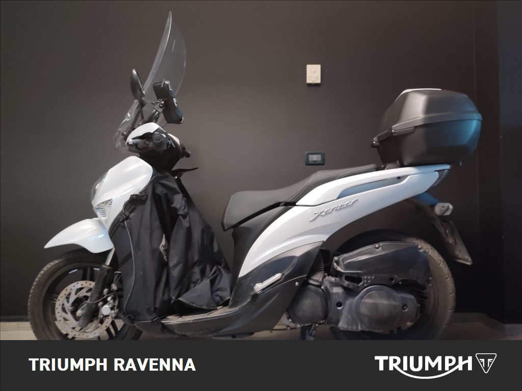 YAMAHA Xenter 150 