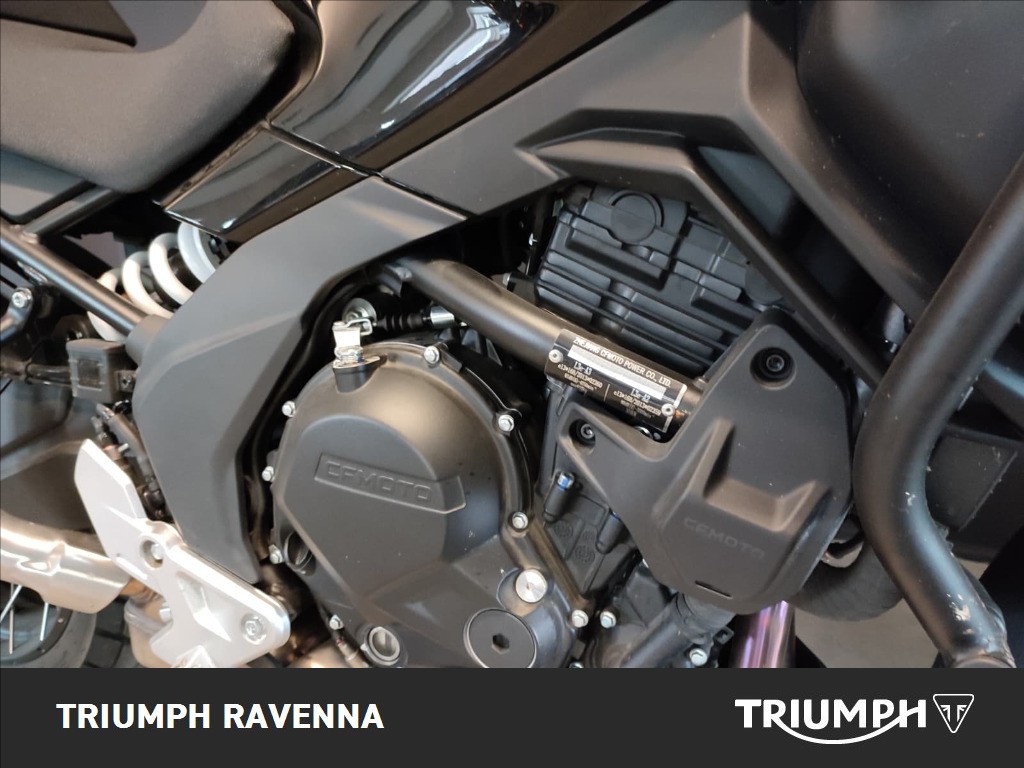 CFMOTO 700 MT ADV Abs