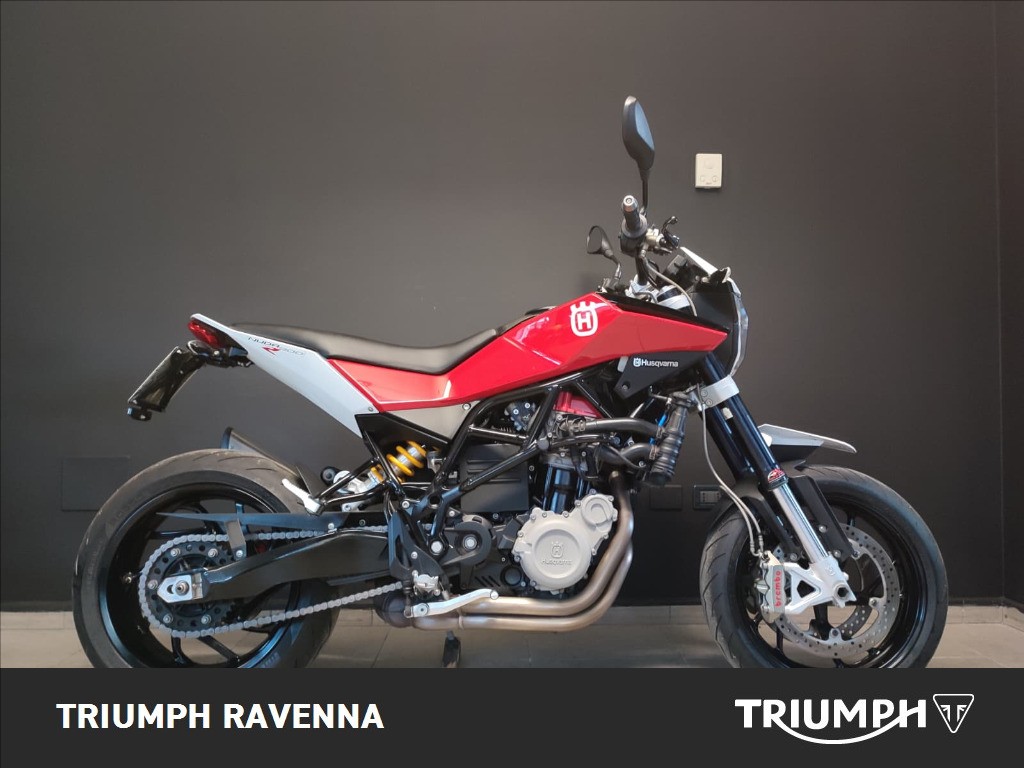 HUSQVARNA 900 Nuda R 