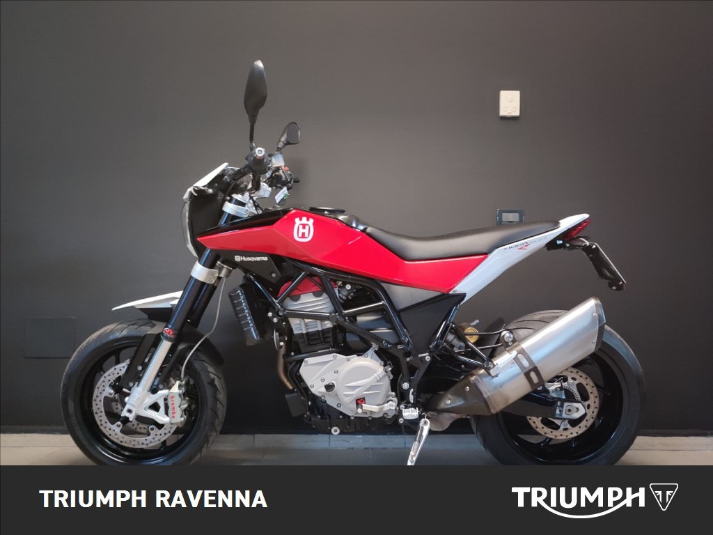 HUSQVARNA 900 Nuda R 