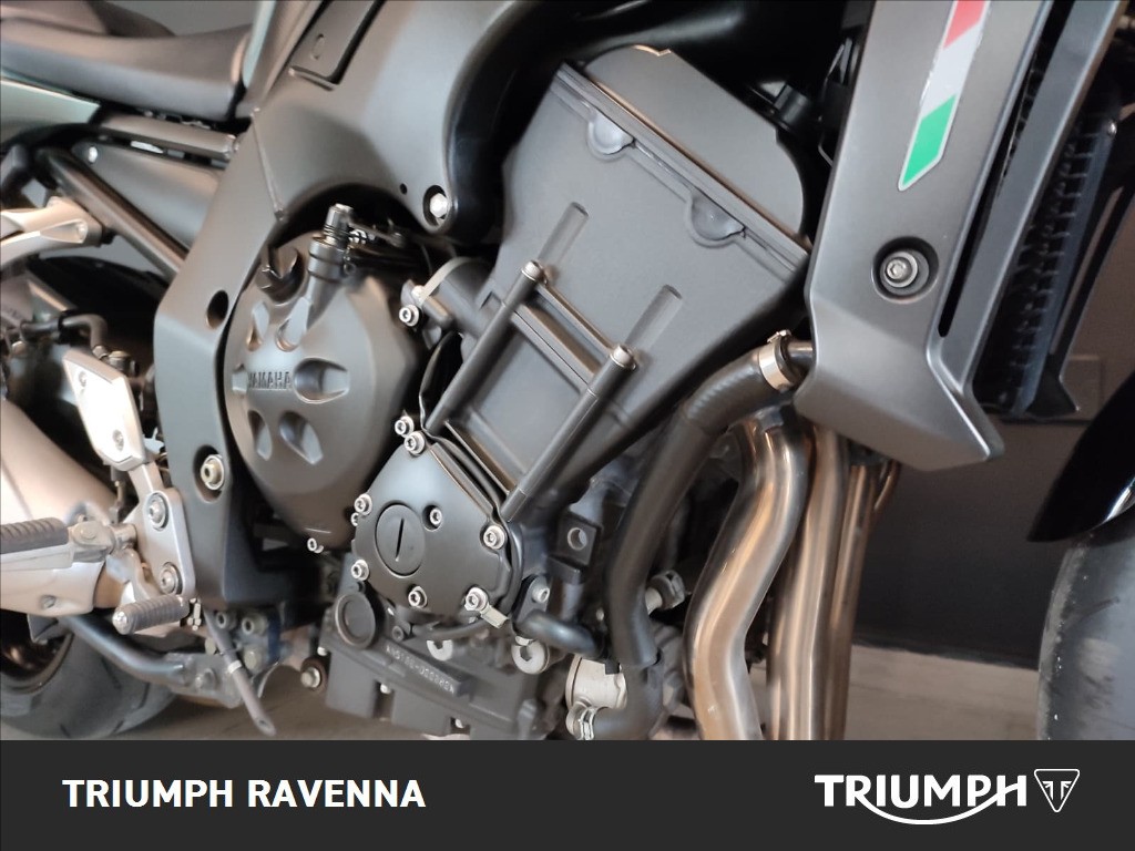 YAMAHA FZ1 1000 Fazer 
