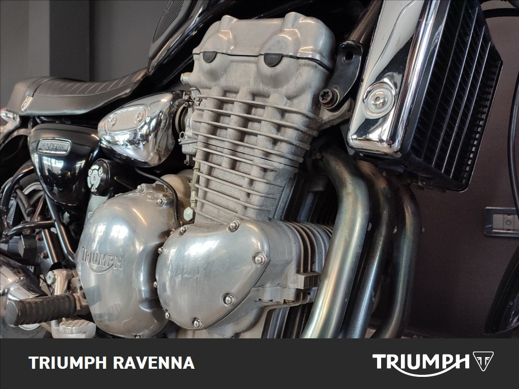 TRIUMPH Thunderbird 900 