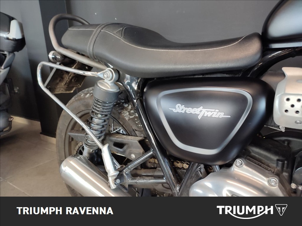 TRIUMPH Street Twin 900 