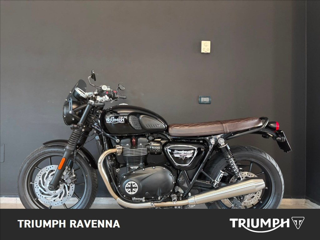 TRIUMPH Street Twin 900 