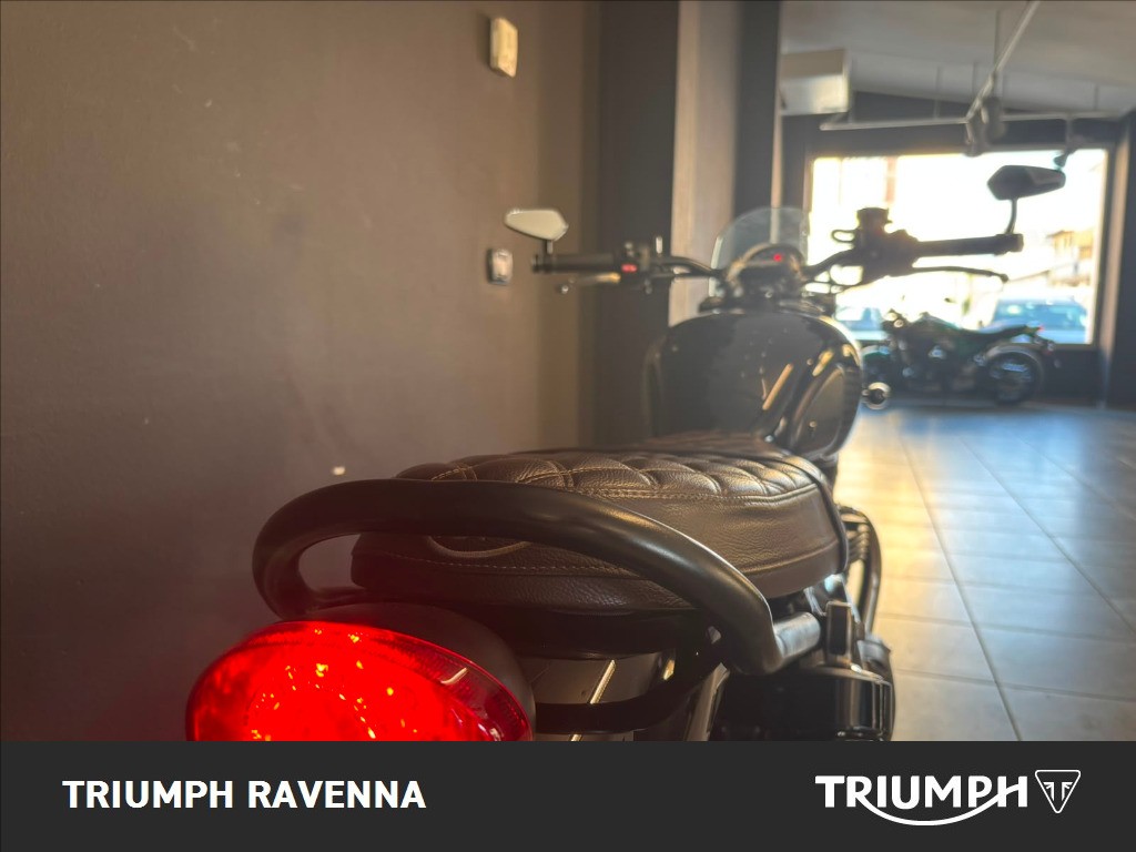TRIUMPH Street Twin 900 