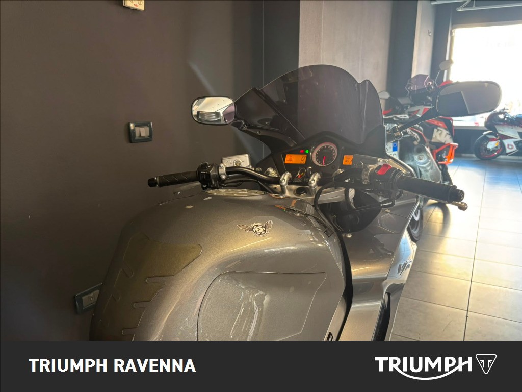 HONDA VFR 800 F v-tec