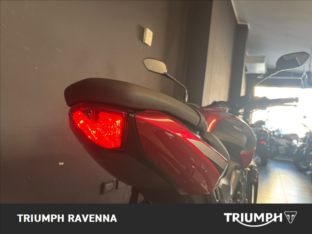 TRIUMPH Trident 800 Carnival Red Abs