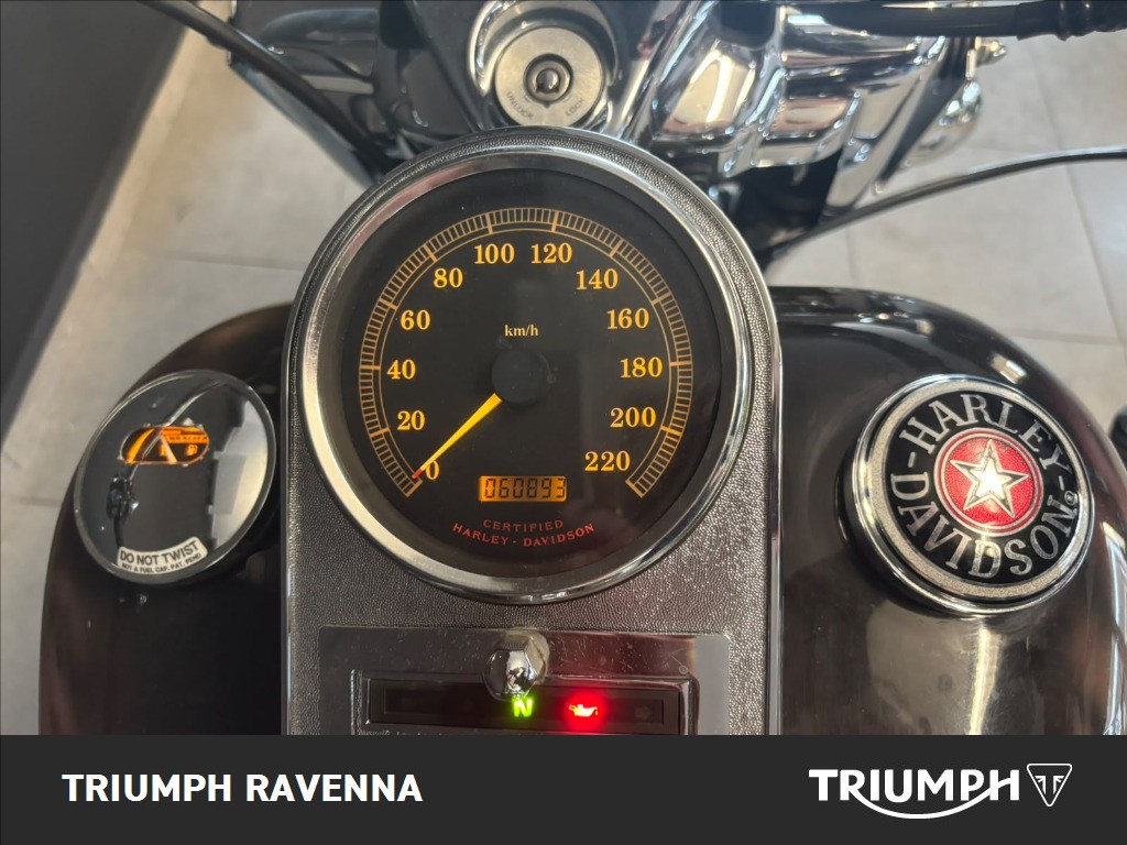 HARLEY-DAVIDSON Road King 1449 FLHRCI 1450 ie Classic